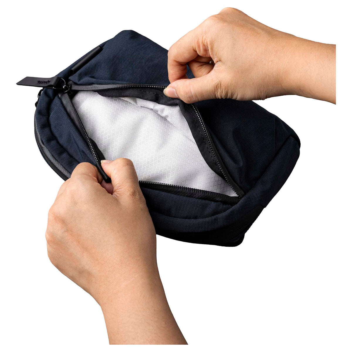 Flight Sling 1L Alpaka AA010530624 Sling Bags 1L / Blue | Axoflux 400D