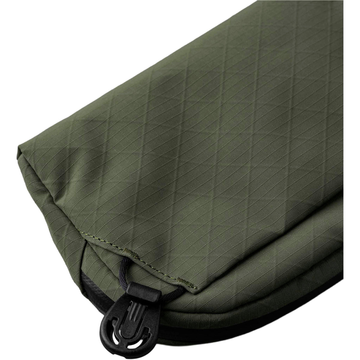 Flight Sling 1L Alpaka AA010530526 Sling Bags 1L / Green | Axogrid 210D