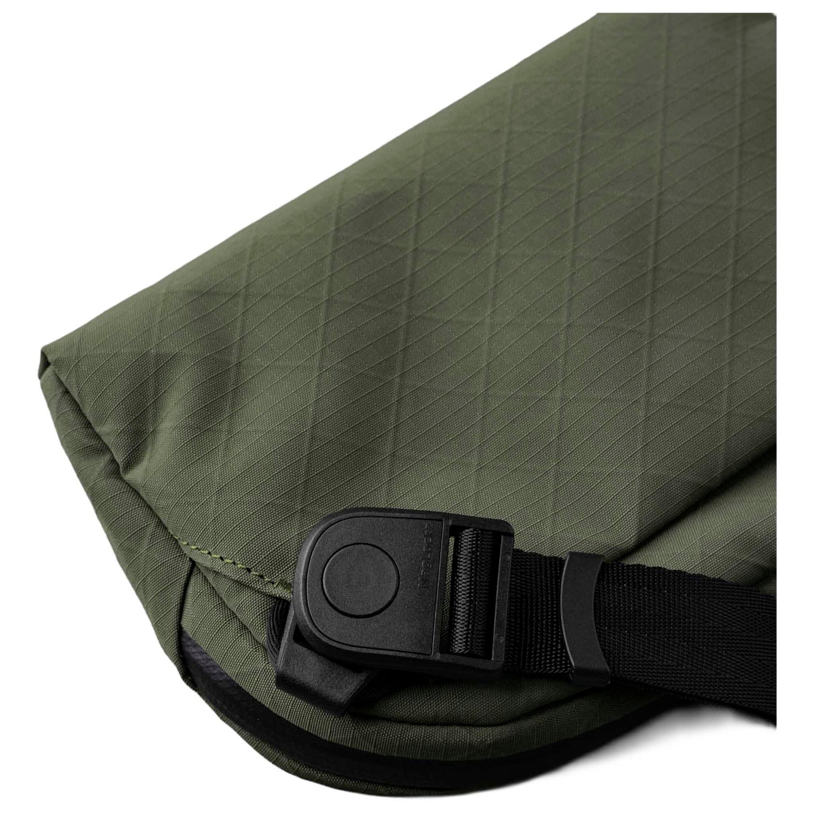 Flight Sling 1L Alpaka AA010530526 Sling Bags 1L / Green | Axogrid 210D
