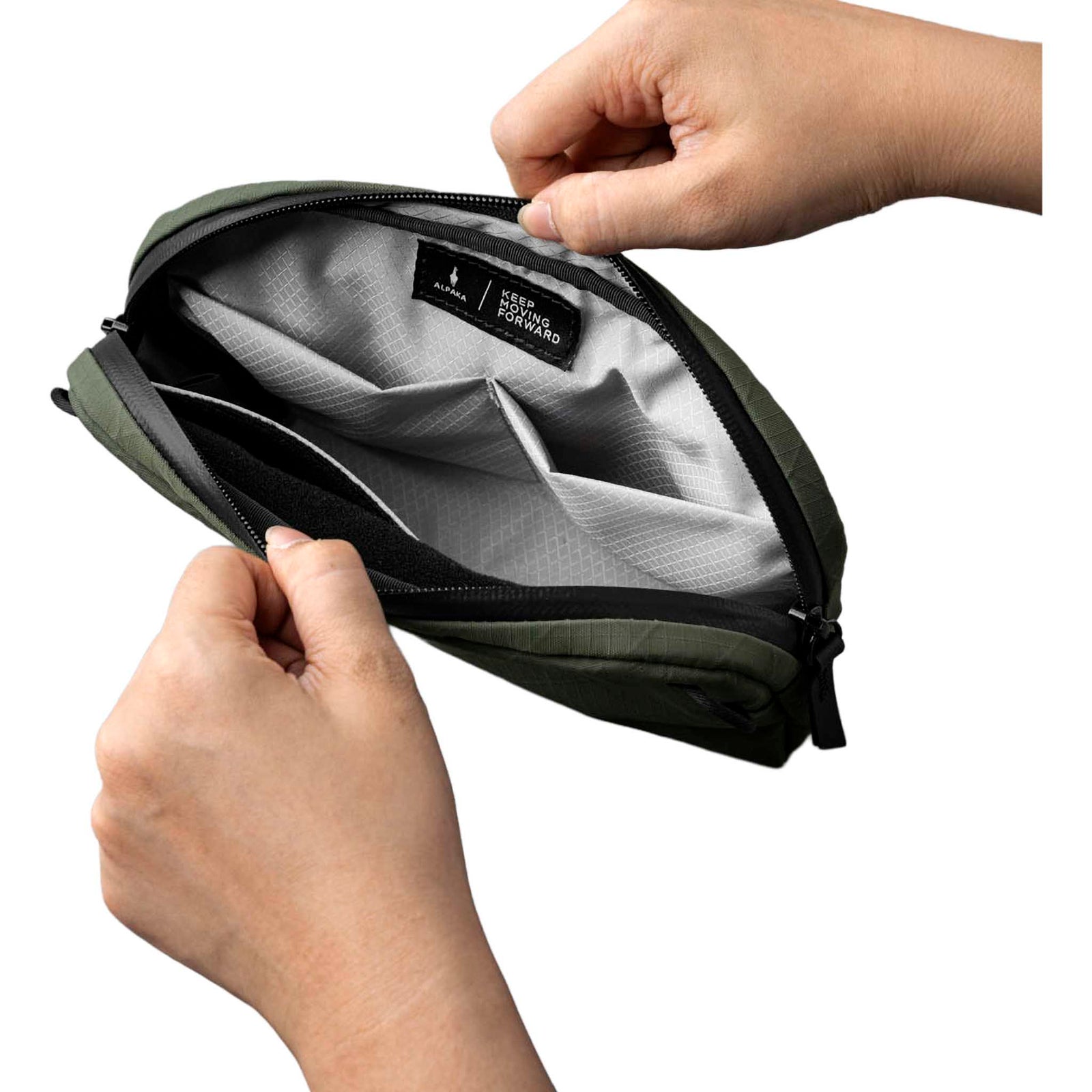 Flight Sling 1L Alpaka AA010530526 Sling Bags 1L / Green | Axogrid 210D