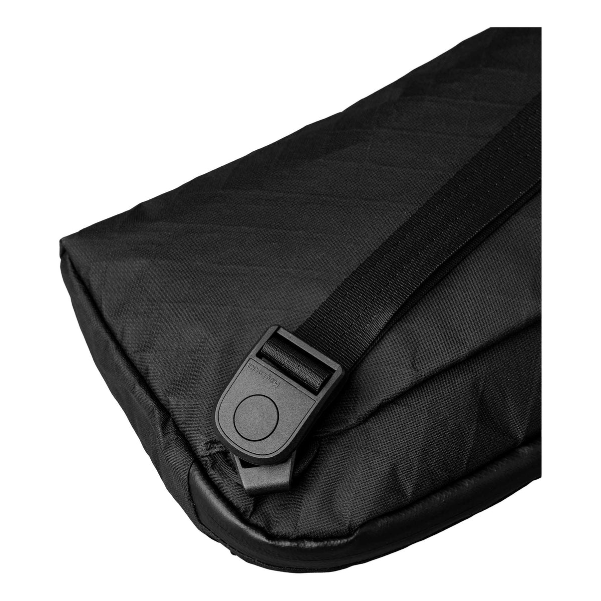Flight Sling 2L Alpaka AA010460130 Sling Bags 2L / Black Ultradyne 100D