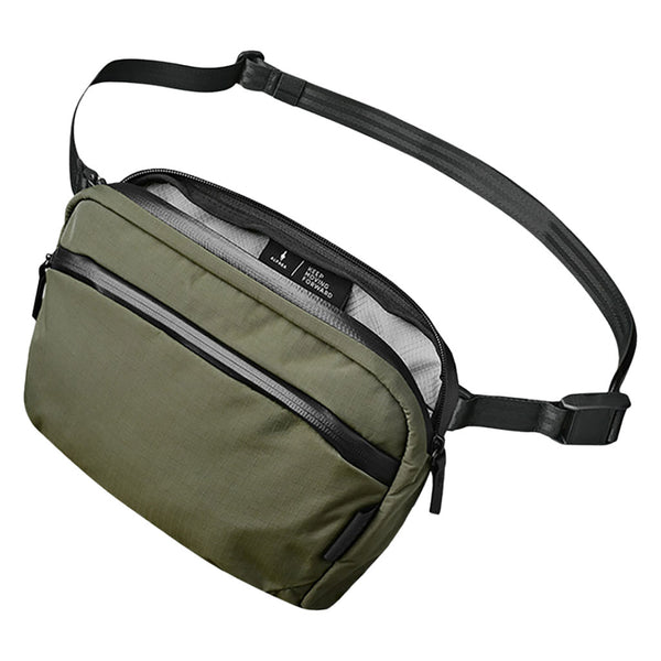 Flight Sling 2L Alpaka AA010460526 Sling Bags 2L / Green | Axogrid 210D