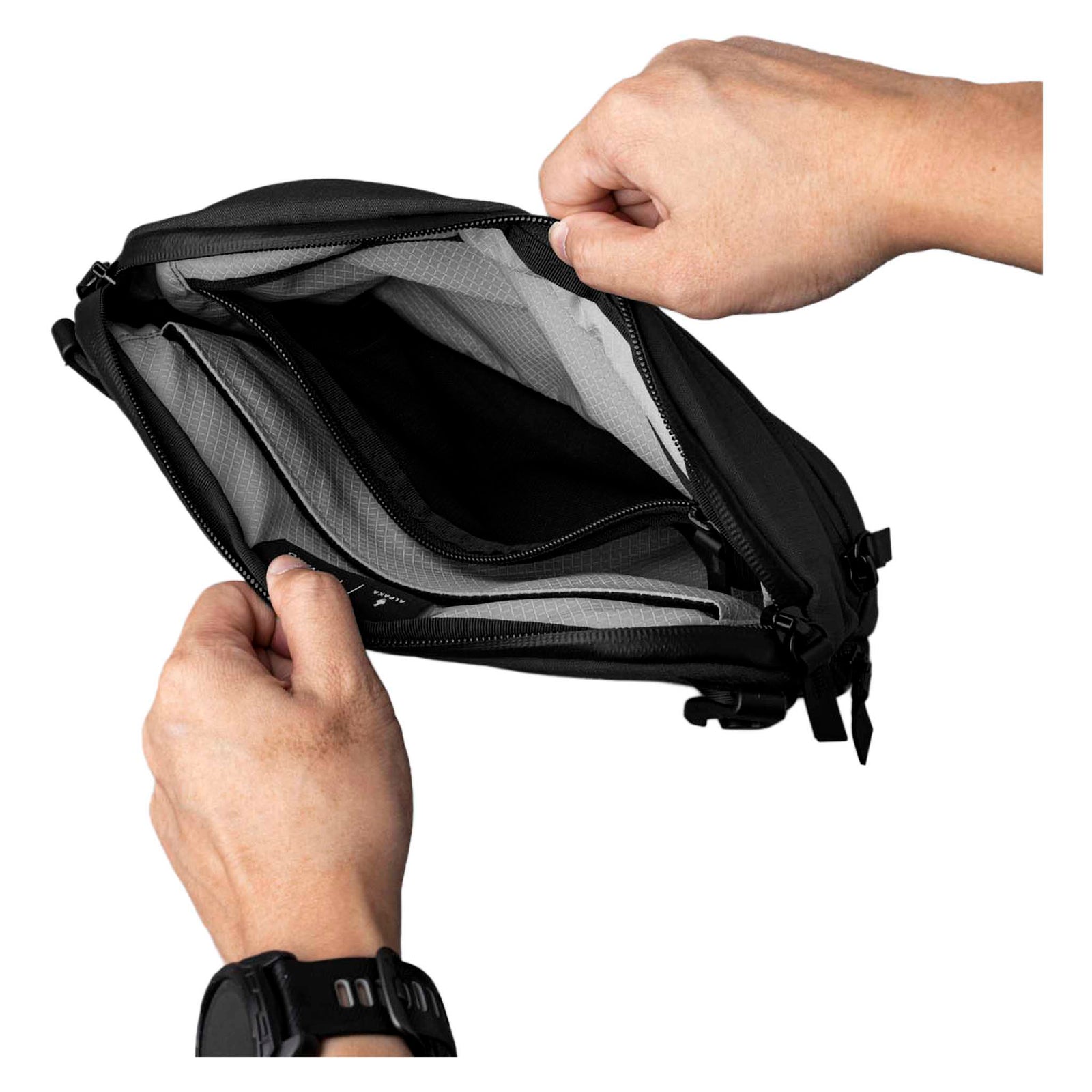 Flight Sling Pro Alpaka AA010870124 Sling Bags 2.5L / Black Axoflux 400D Ripstop Nylon
