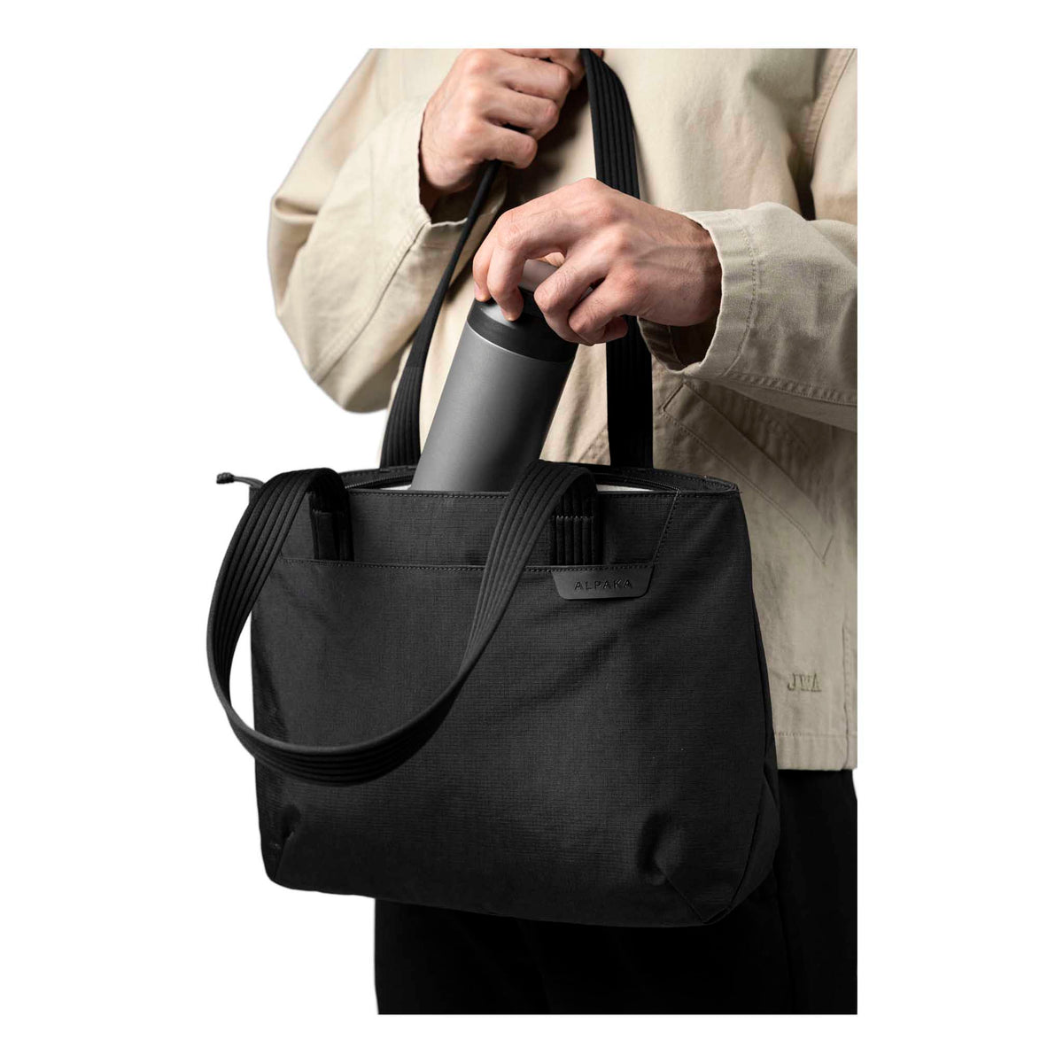 Flight Tote (S) Alpaka AD011010124 Tote Bags One Size / Black Axoflux 400D Ripstop Nylon