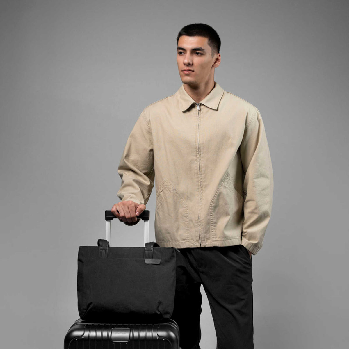 Flight Tote (S) Alpaka AD011010124 Tote Bags One Size / Black Axoflux 400D Ripstop Nylon