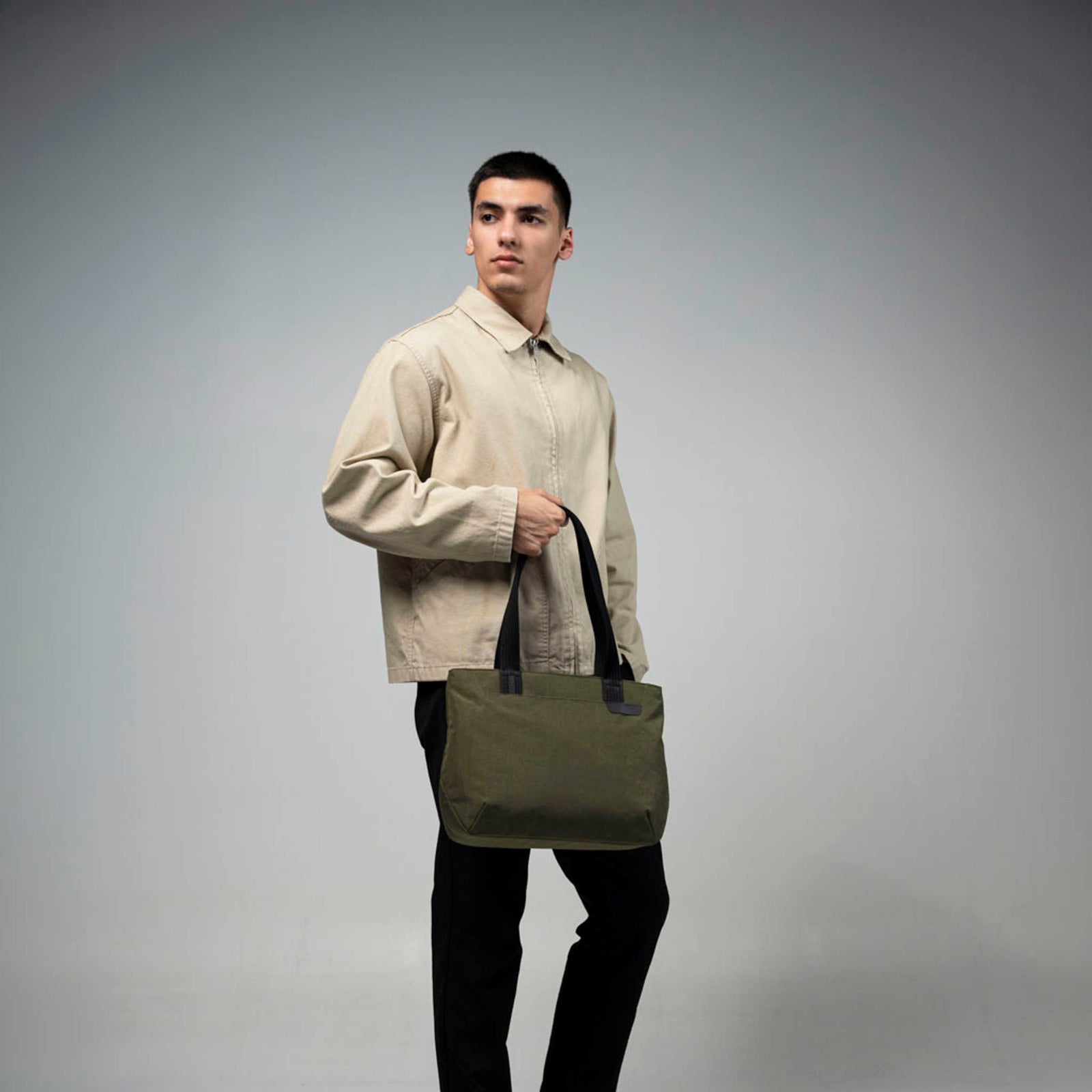 Flight Tote (S) Alpaka AD011010524 Tote Bags One Size / Green Axoflux 400D Ripstop Nylon