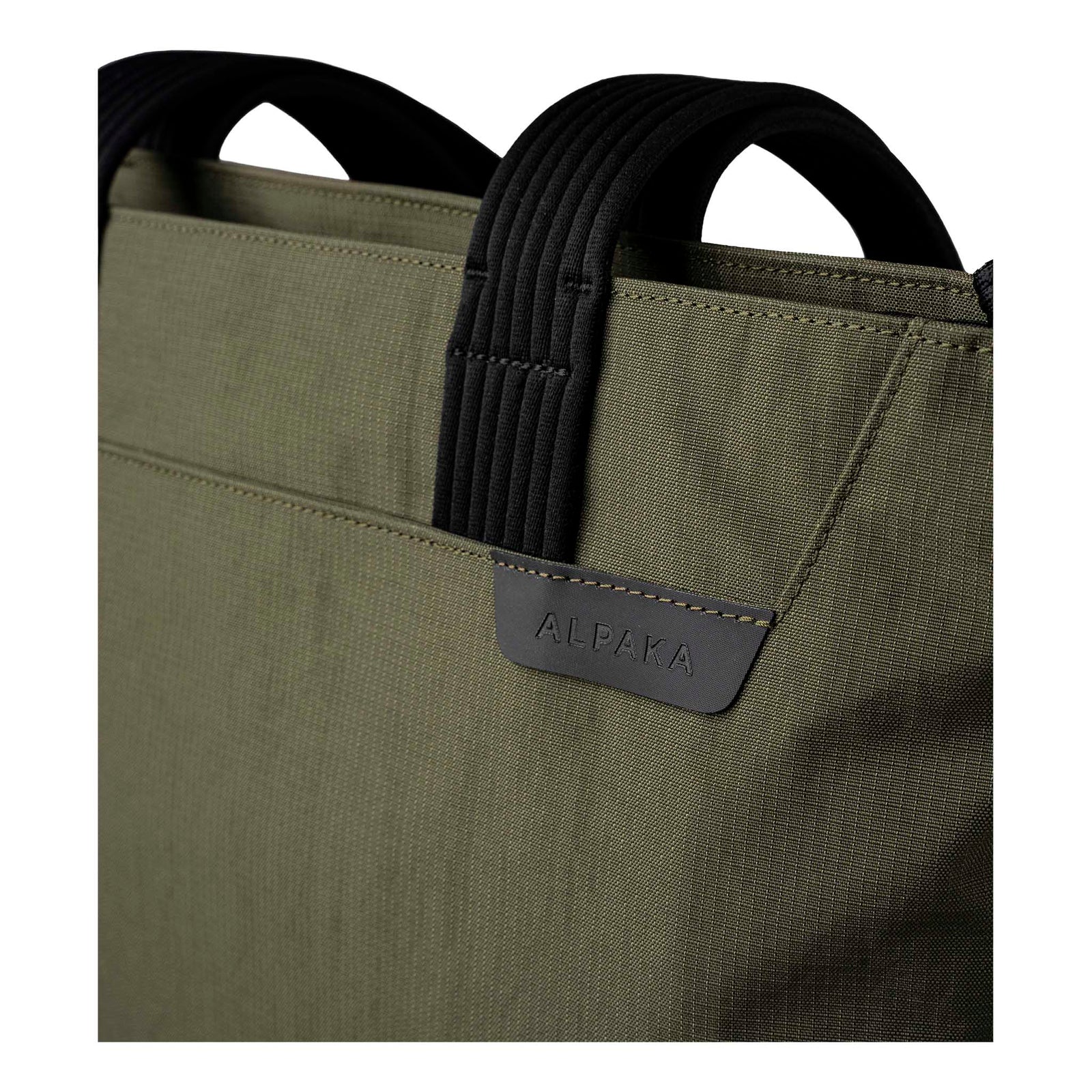Flight Tote Alpaka Tote Bags