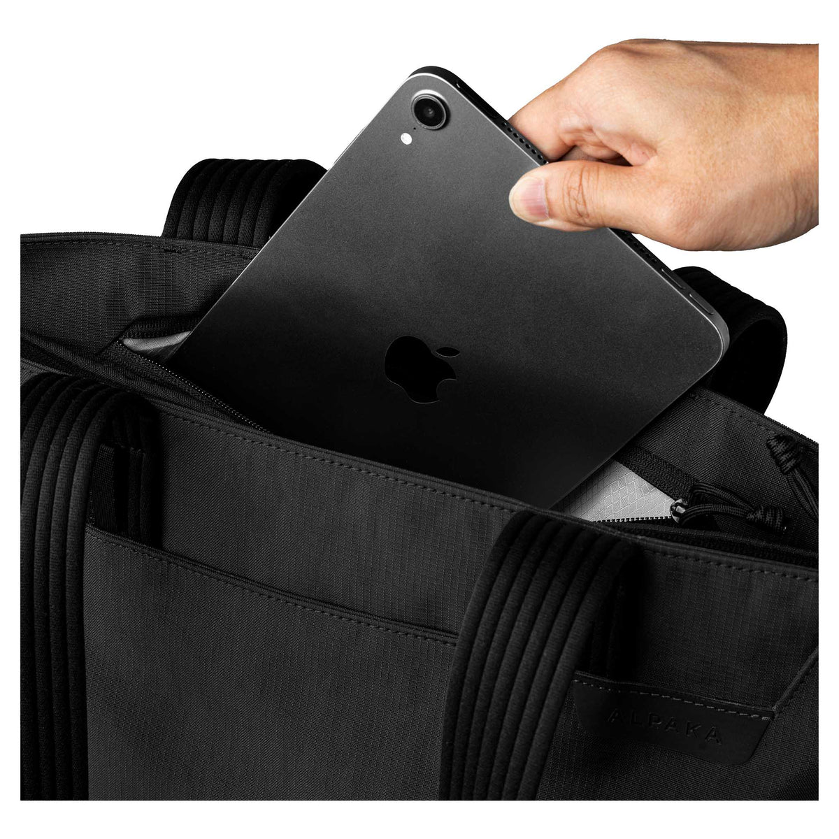 Flight Tote Alpaka Tote Bags