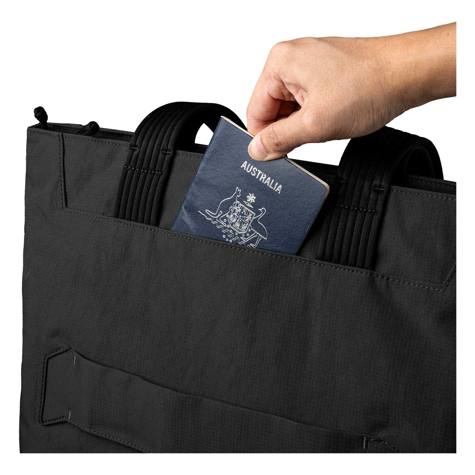 Flight Tote Alpaka Tote Bags