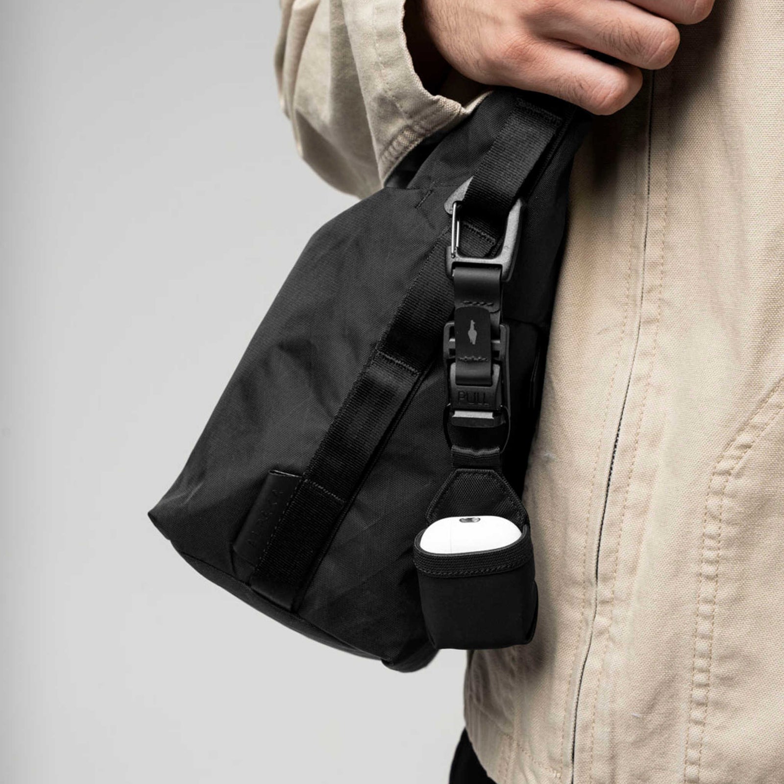 Flow Satchel Alpaka AD010700107 Satchels 4L / Black X-Pac X42
