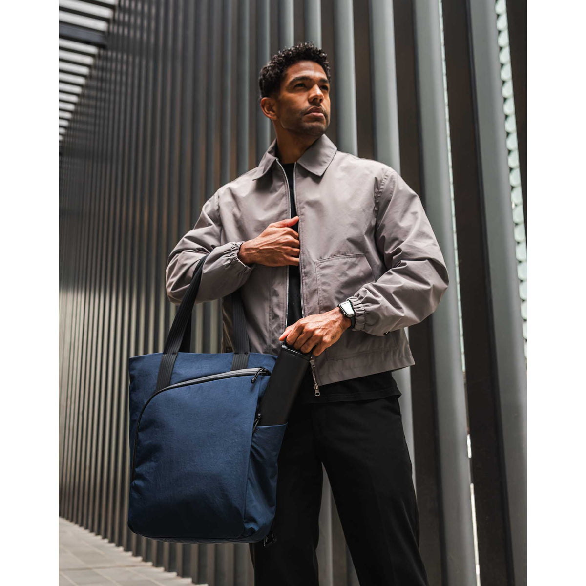 Flow Totepack Alpaka AA010850124 Tote Bags 14L / Black | Axoflux 400D Washed Nylon