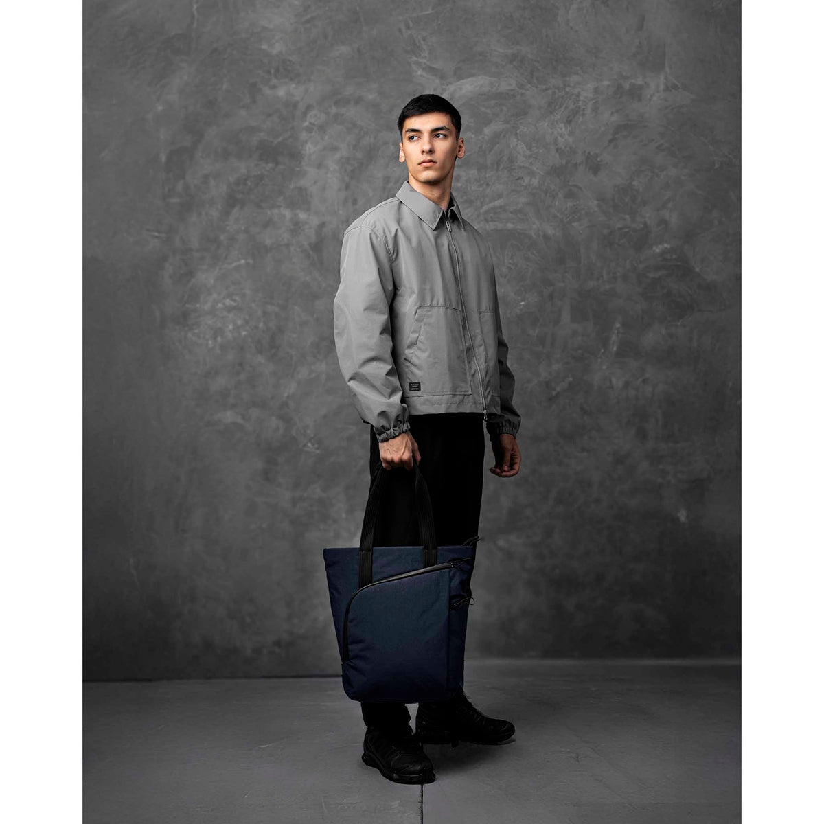 Flow Totepack Alpaka AA010850624 Tote Bags 14L / Blue | Axoflux 400D Washed Nylon