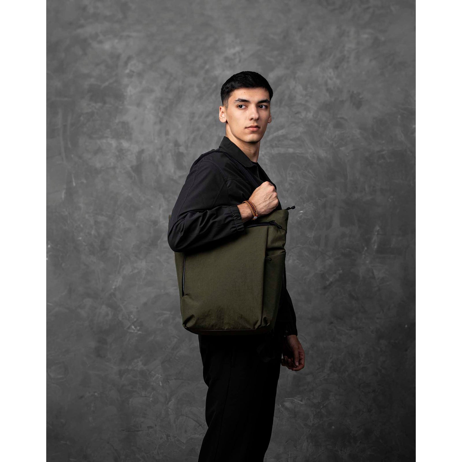 Flow Totepack Alpaka AA010850524 Tote Bags 14L / Green | Axoflux 400D Washed Nylon