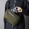 Go Sling Mini v2 Alpaka AA010480521 Sling Bags 5L / Army Green | Axoflux 300D