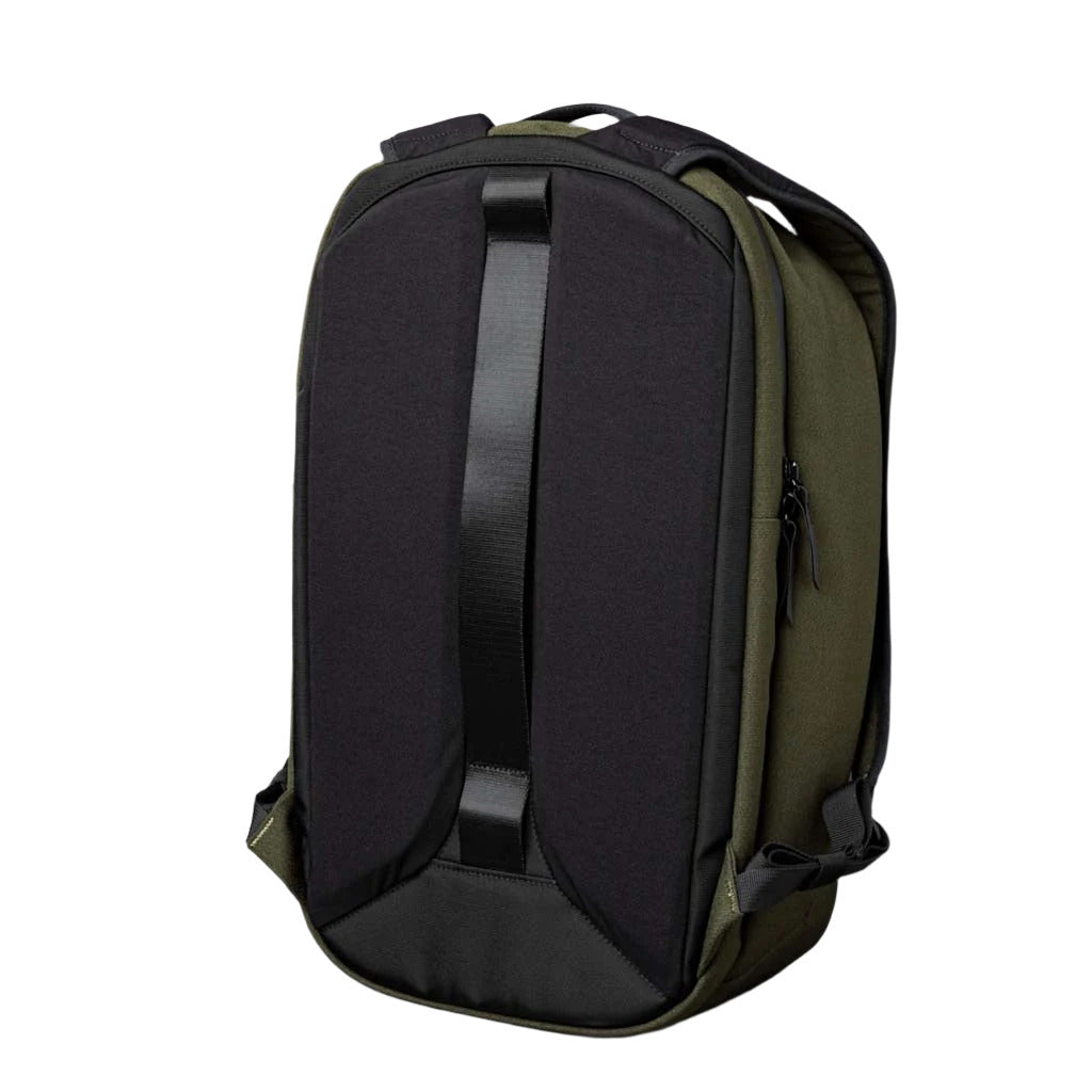 Metro Backpack Pro Alpaka AA010520517 Backpacks 24L / Army Green | Axoflux 600D