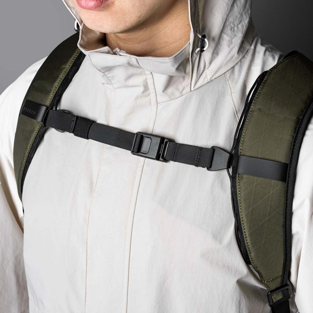 Metro Backpack Pro Alpaka AA010520506 Backpacks 24L / Olive Green | X-Pac VX42