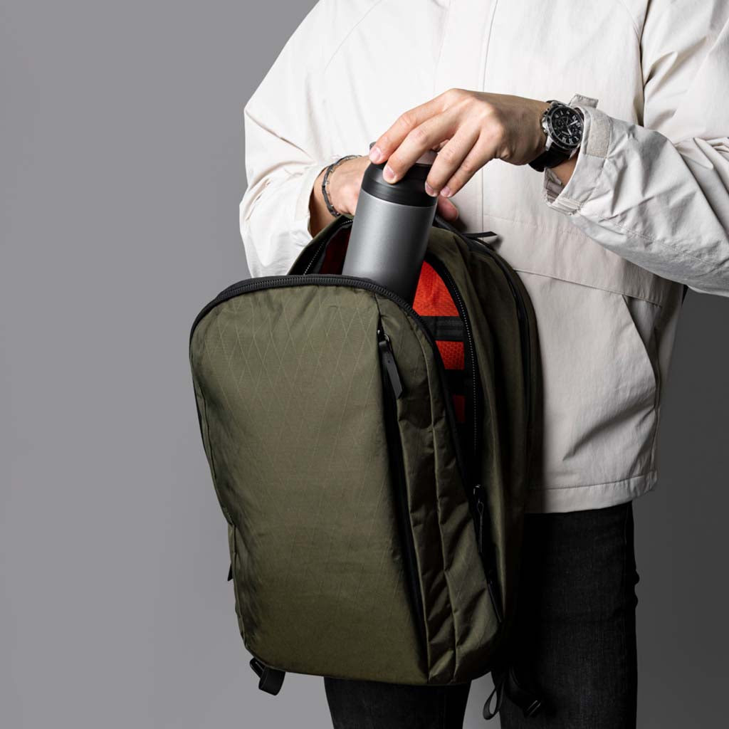 Metro Backpack Pro Alpaka AA010520506 Backpacks 24L / Olive Green | X-Pac VX42
