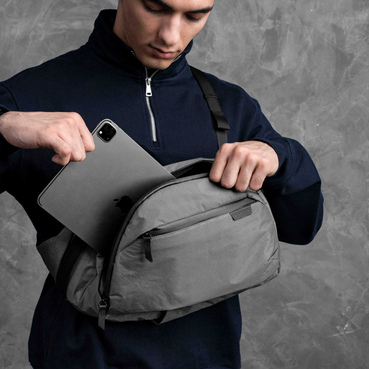 Metro Crossbody | Left Shoulder Alpaka AA010550230 Sling Bags One Size / Grey Ultradyne 100D