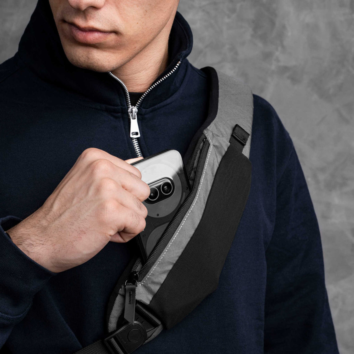 Metro Crossbody | Left Shoulder Alpaka AA010550230 Sling Bags One Size / Grey Ultradyne 100D