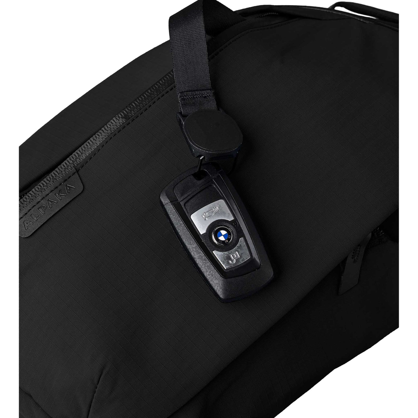 Metro Crossbody | Right Shoulder Alpaka AA010560118 Sling Bags One Size / Black | Axoflux 210D