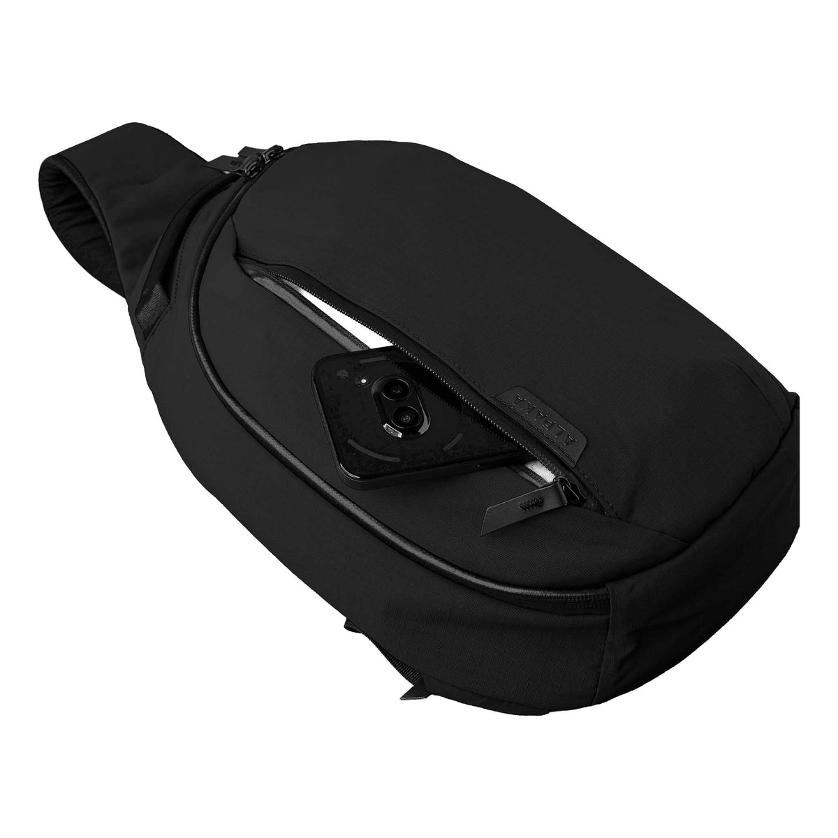 Metro Crossbody | Right Shoulder Alpaka AA010560118 Sling Bags One Size / Black | Axoflux 210D
