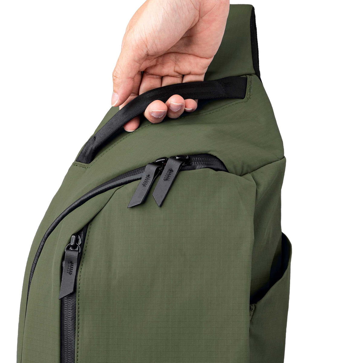 Metro Crossbody | Right Shoulder Alpaka AA010560518 Sling Bags One Size / Green | Axoflux 210D