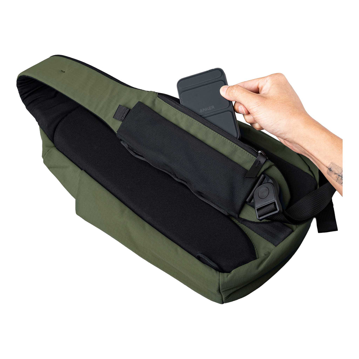 Metro Crossbody | Right Shoulder Alpaka AA010560518 Sling Bags One Size / Green | Axoflux 210D
