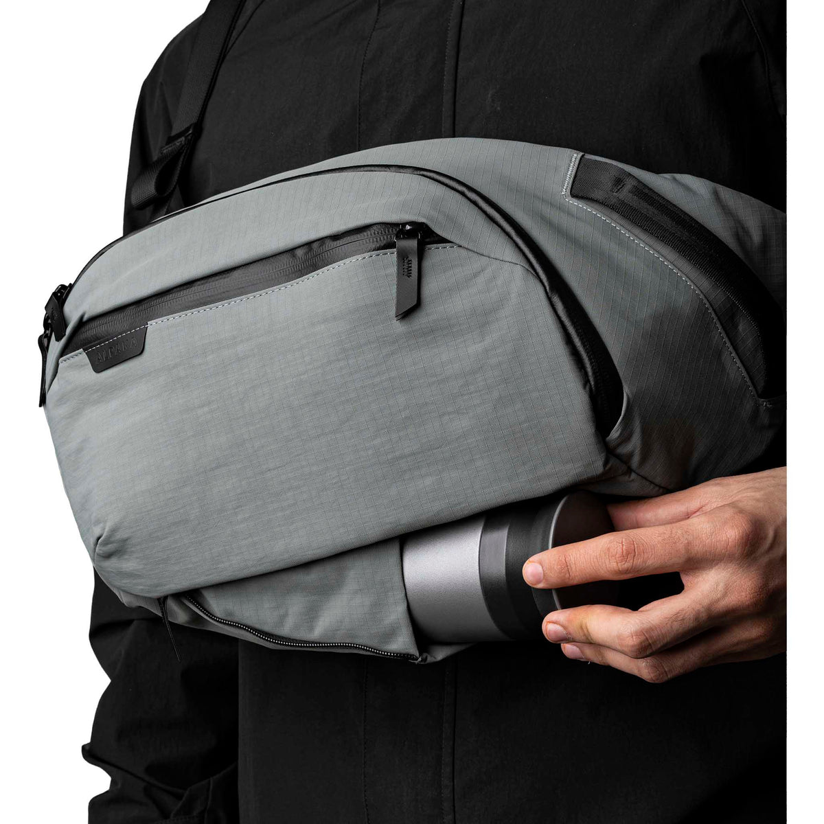 Metro Crossbody | Right Shoulder Alpaka AA010560218 Sling Bags One Size / Grey | Axoflux 210D