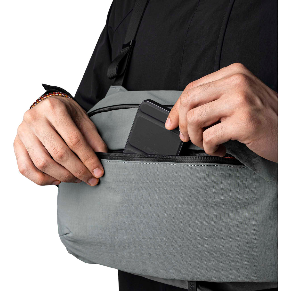 Metro Crossbody | Right Shoulder Alpaka AA010560218 Sling Bags One Size / Grey | Axoflux 210D