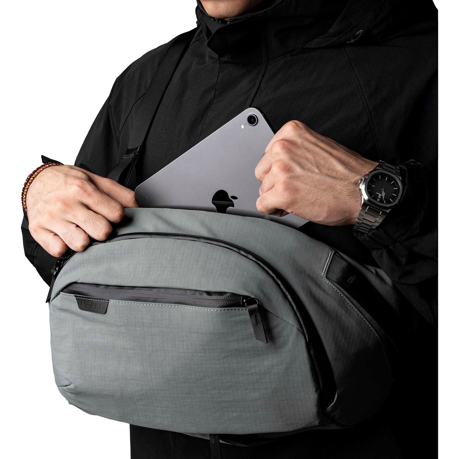 Metro Crossbody | Right Shoulder Alpaka AA010560218 Sling Bags One Size / Grey | Axoflux 210D