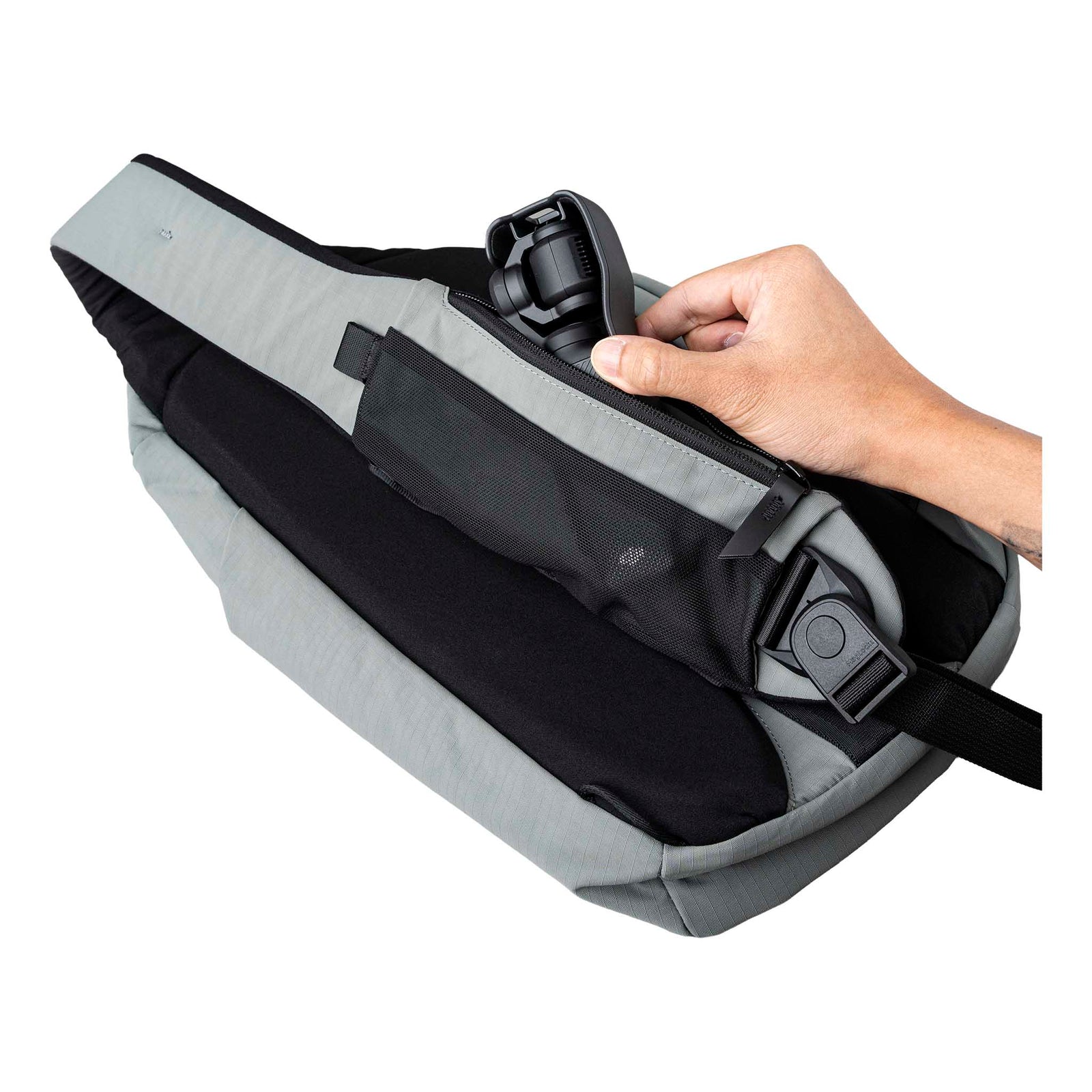 Metro Crossbody | Right Shoulder Alpaka AA010560218 Sling Bags One Size / Grey | Axoflux 210D