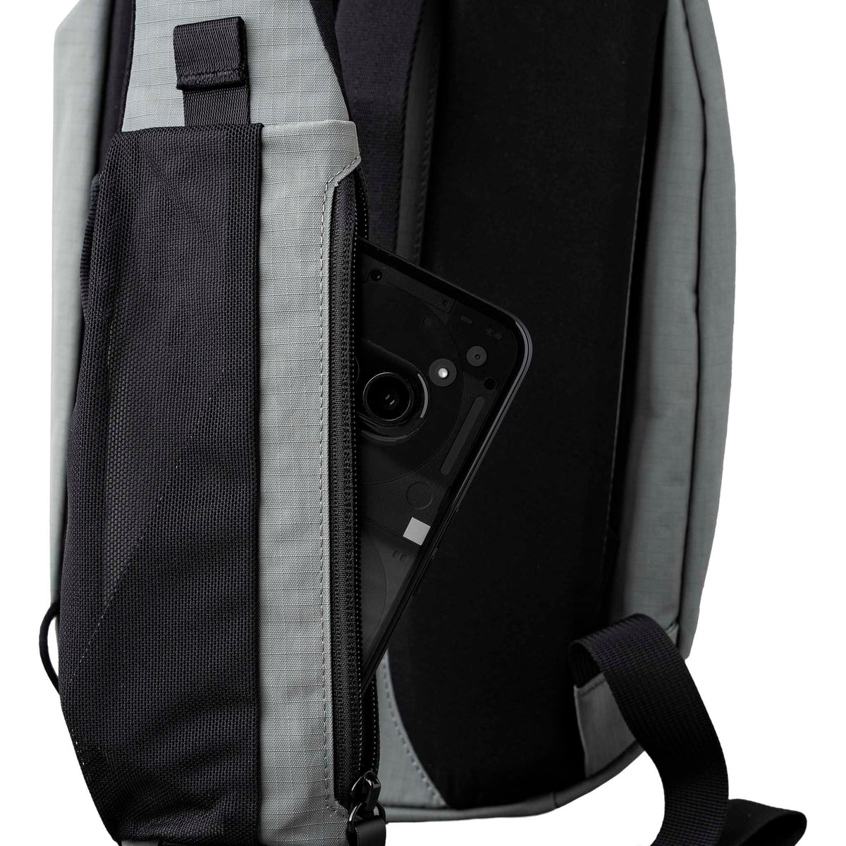 Metro Crossbody | Right Shoulder Alpaka AA010560218 Sling Bags One Size / Grey | Axoflux 210D