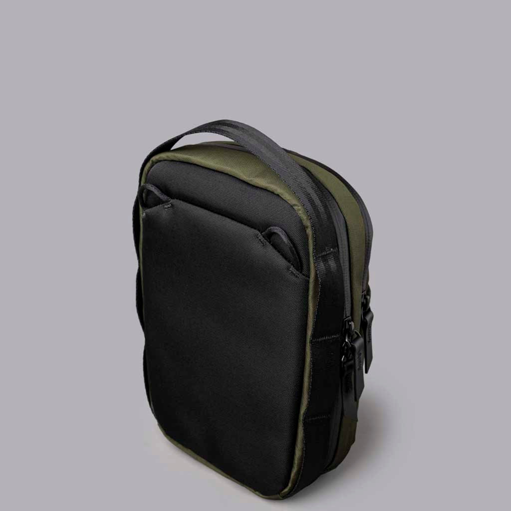 Metro Sling Max Alpaka AD010670522 Sling Bags 3L / Army Green | Axogrid 300D