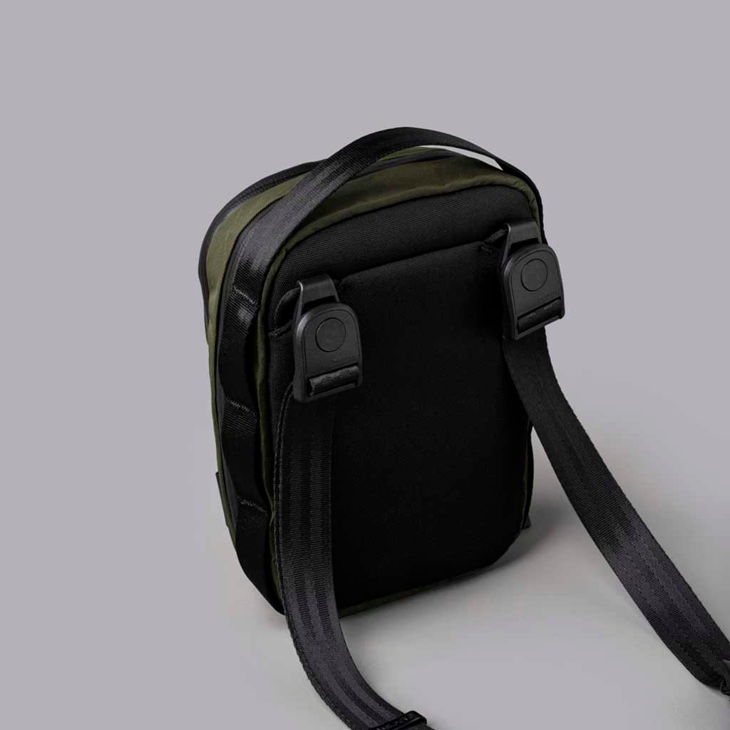 Metro Sling Max Alpaka AD010670522 Sling Bags 3L / Army Green | Axogrid 300D