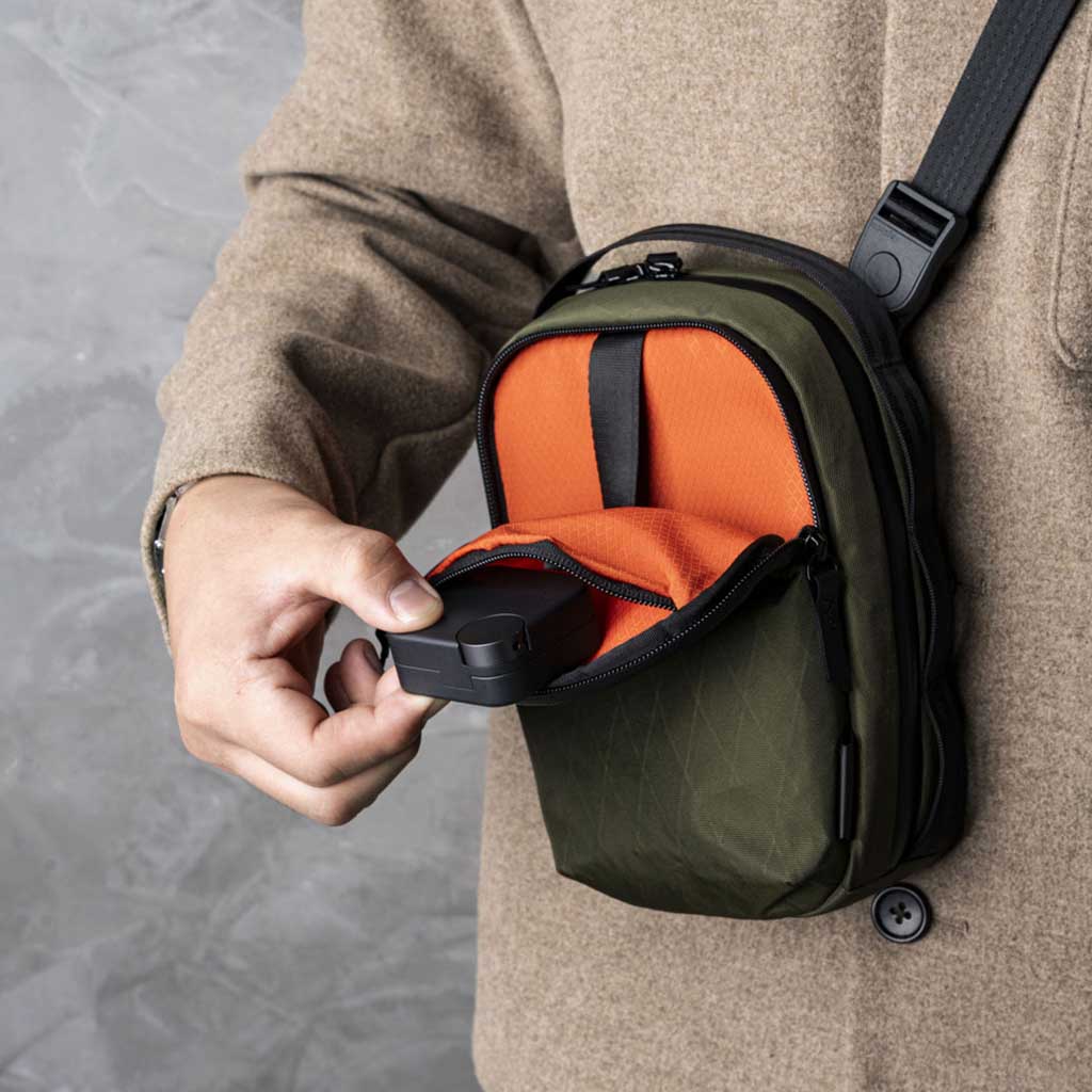 Metro Sling Max Alpaka AD010670522 Sling Bags 3L / Army Green | Axogrid 300D