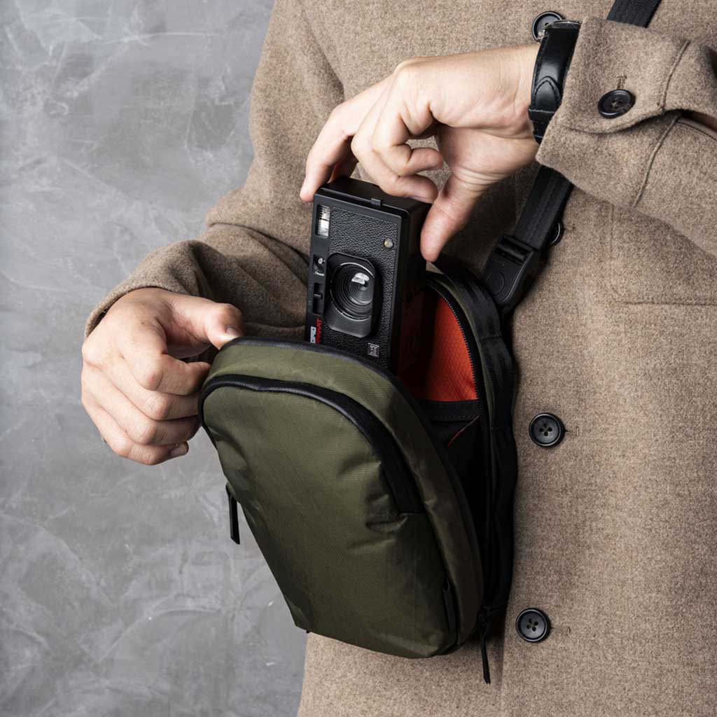 Metro Sling Max Alpaka AD010670522 Sling Bags 3L / Army Green | Axogrid 300D
