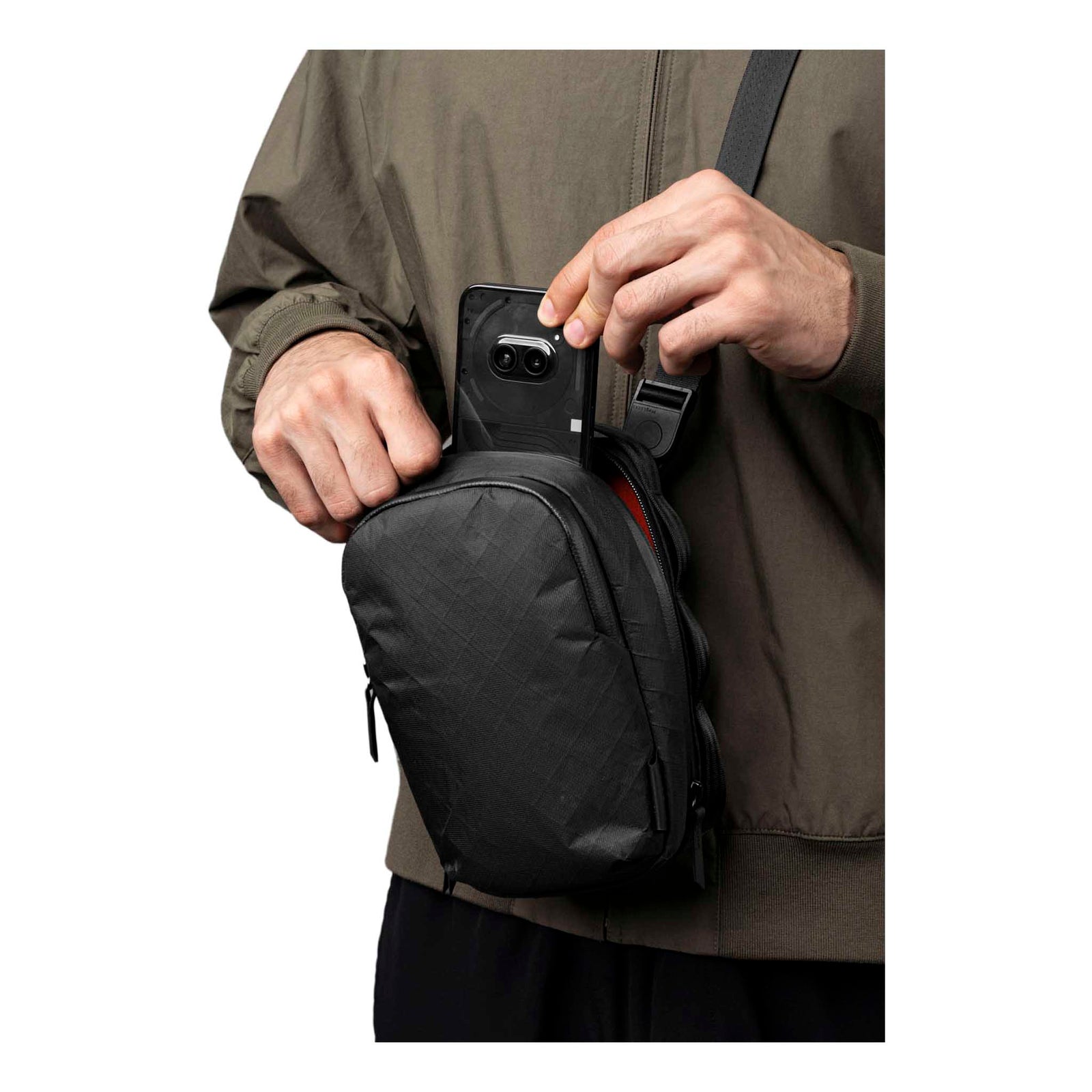 Metro Sling V2 Alpaka AD010630130 Sling Bags 2.5L / Black Ultradyne 100D