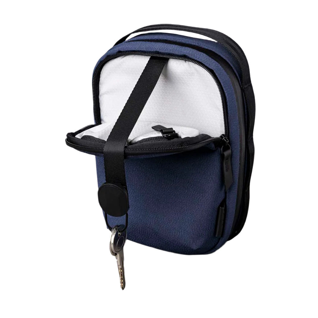 Metro Sling v2 Alpaka Sling Bags 2.5L / Blue | Axoflux 300D