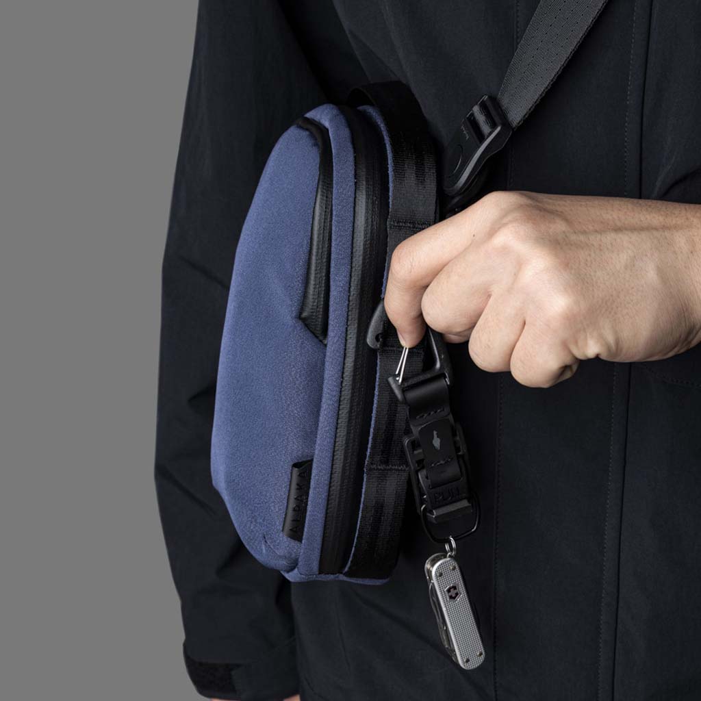 Metro Sling v2 Alpaka Sling Bags 2.5L / Blue | Axoflux 300D