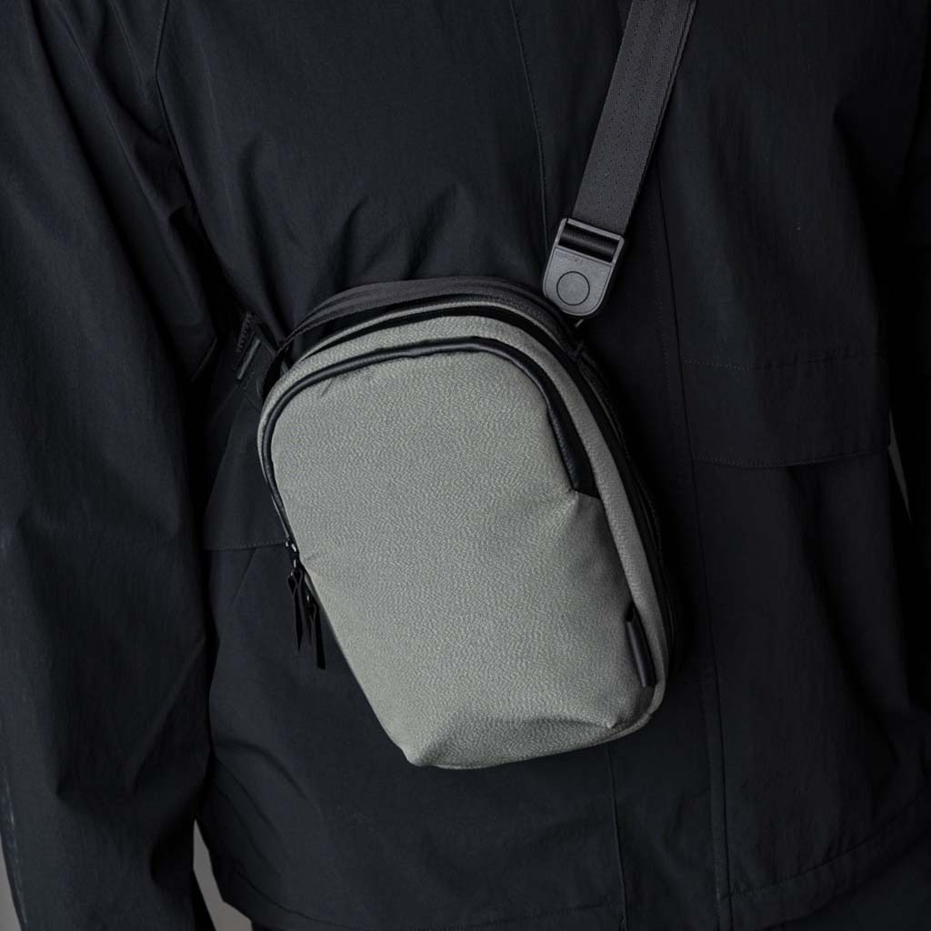 Metro Sling v2 Alpaka Sling Bags 2.5L / Grey | Axoflux 300D