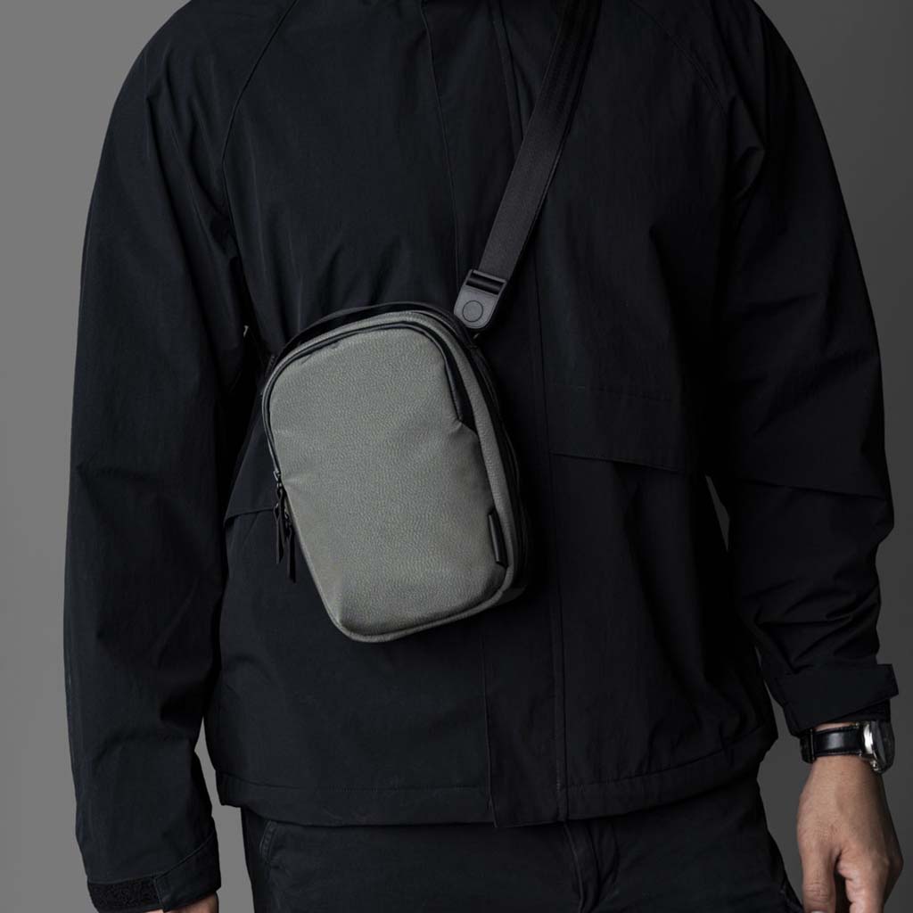 Metro Sling v2 Alpaka Sling Bags 2.5L / Grey | Axoflux 300D
