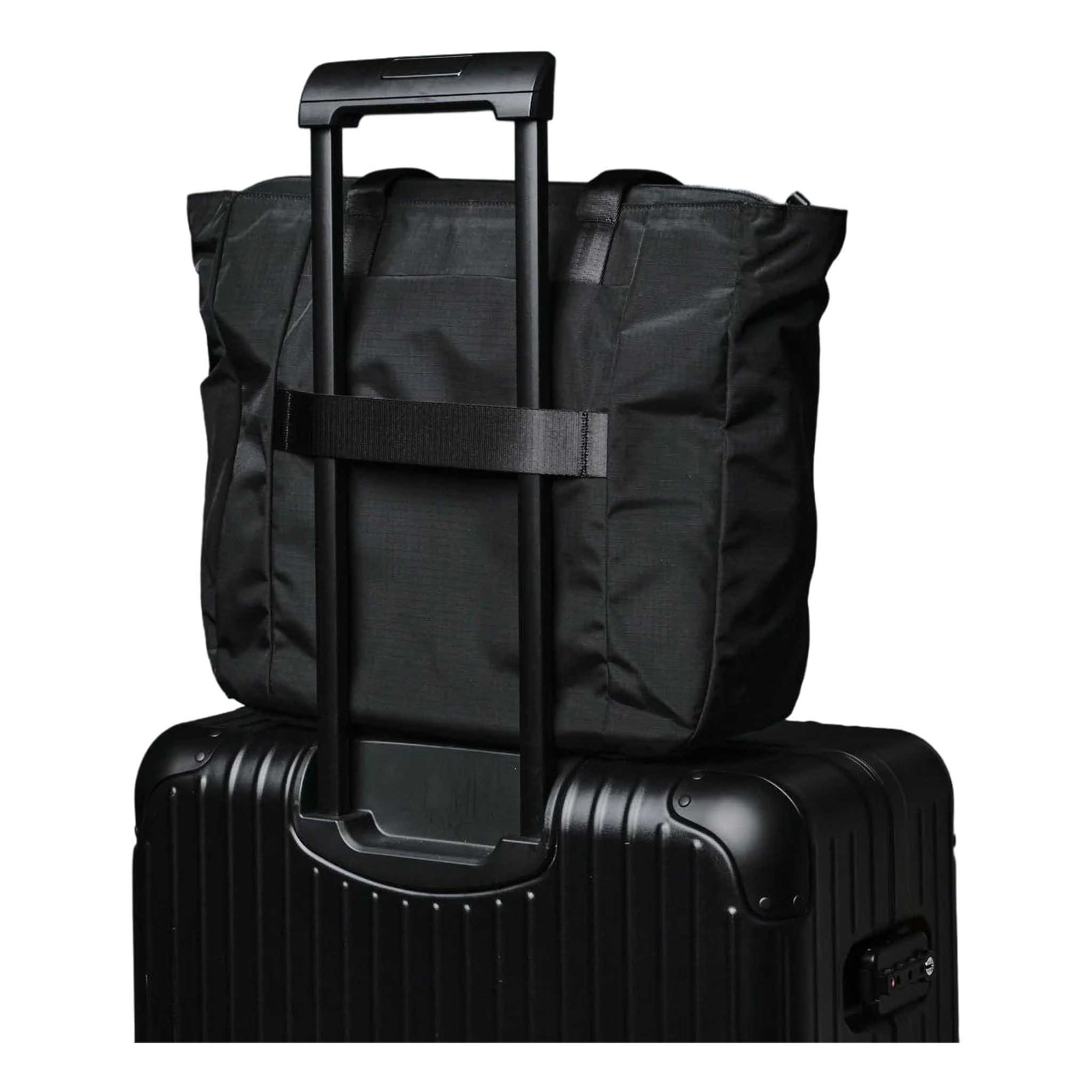 Metro Tote Alpaka AA010500118 Tote Bags One Size / Black | Axoflux 210D