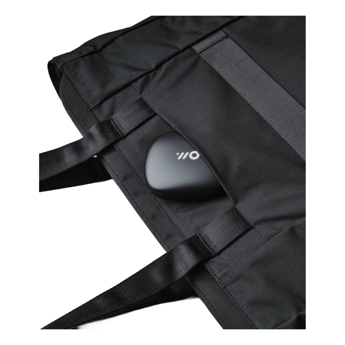 Metro Tote Alpaka AA010500118 Tote Bags One Size / Black | Axoflux 210D
