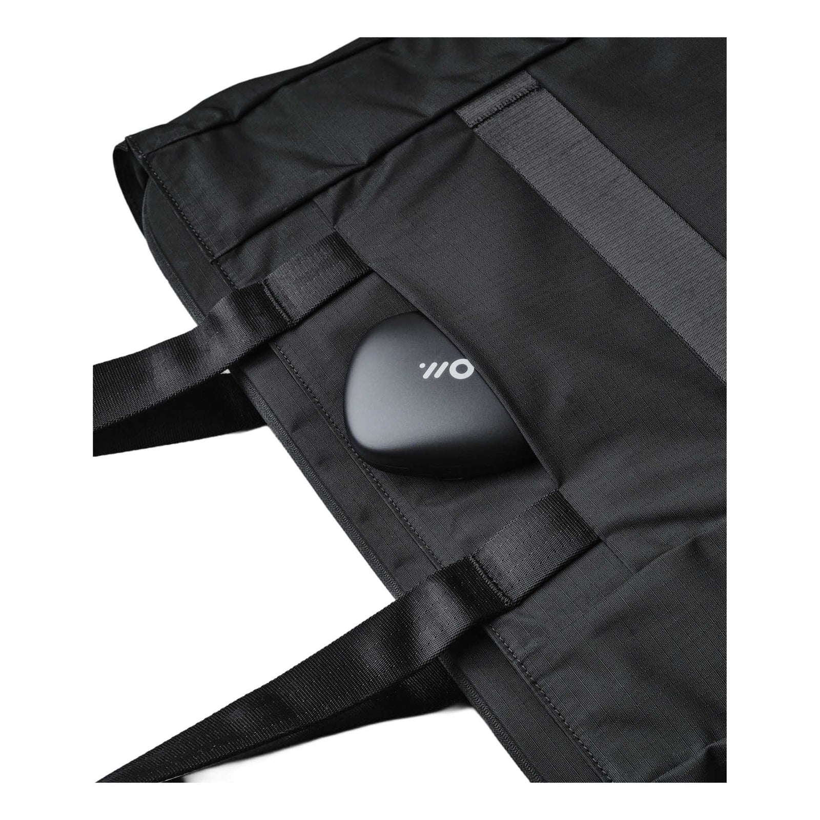 Metro Tote Alpaka AA010500118 Tote Bags One Size / Black | Axoflux 210D