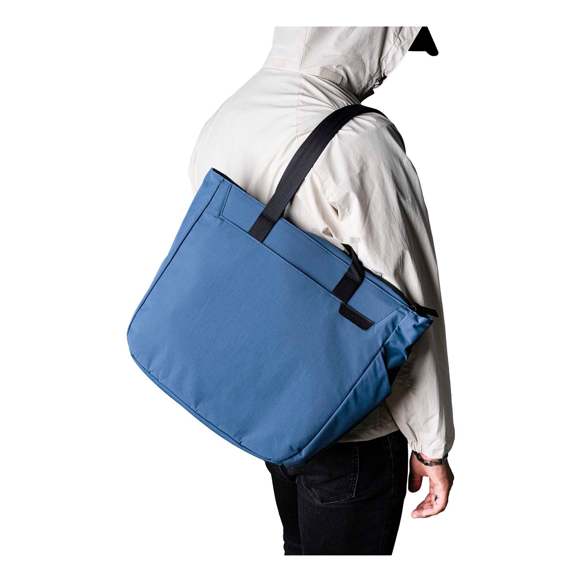 Metro Tote Alpaka AA010500618 Tote Bags One Size / Blue | Axoflux 210D