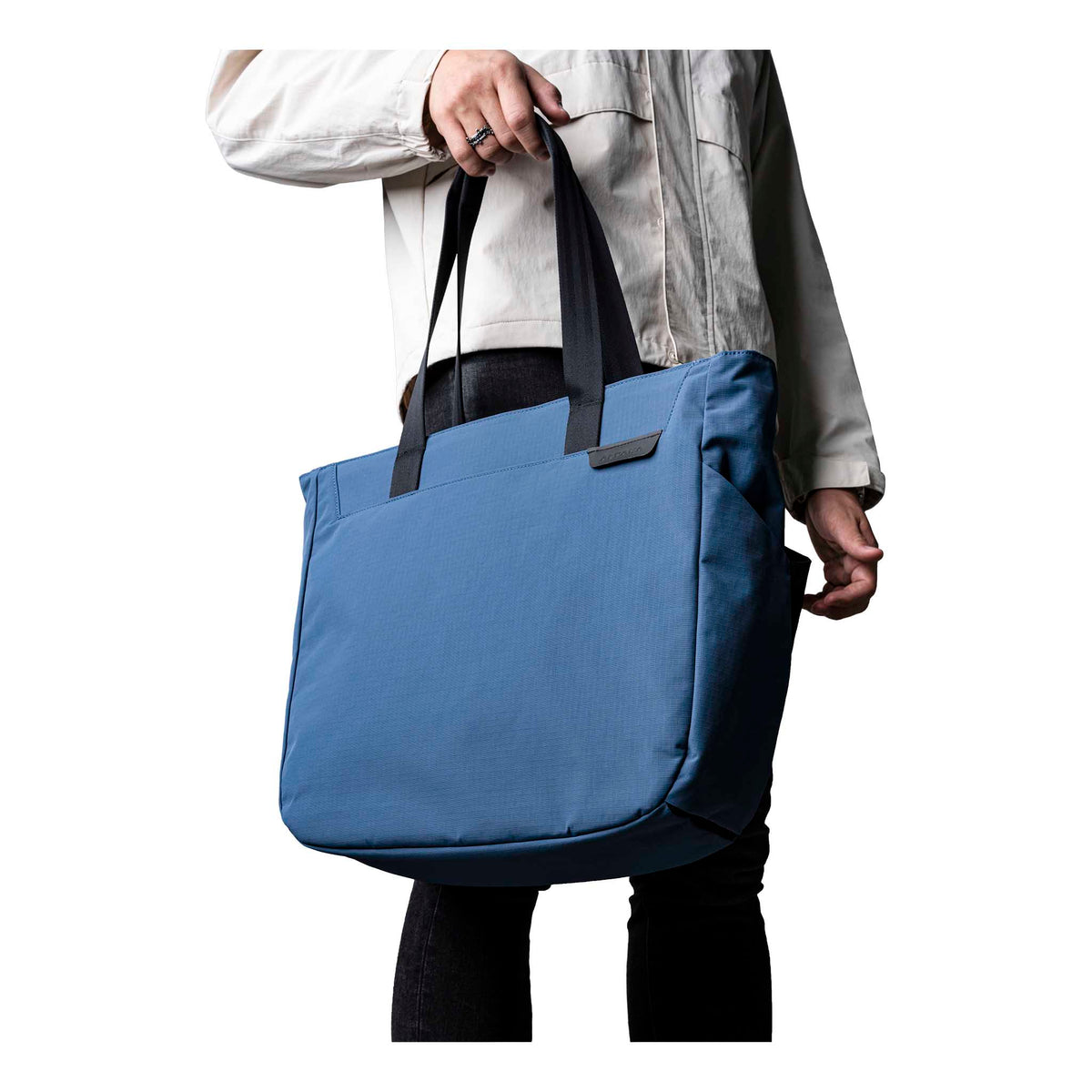 Metro Tote Alpaka AA010500618 Tote Bags One Size / Blue | Axoflux 210D