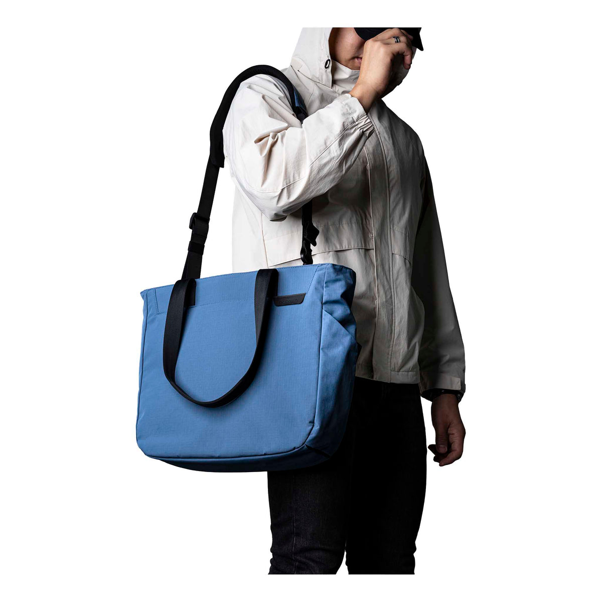 Metro Tote Alpaka AA010500618 Tote Bags One Size / Blue | Axoflux 210D