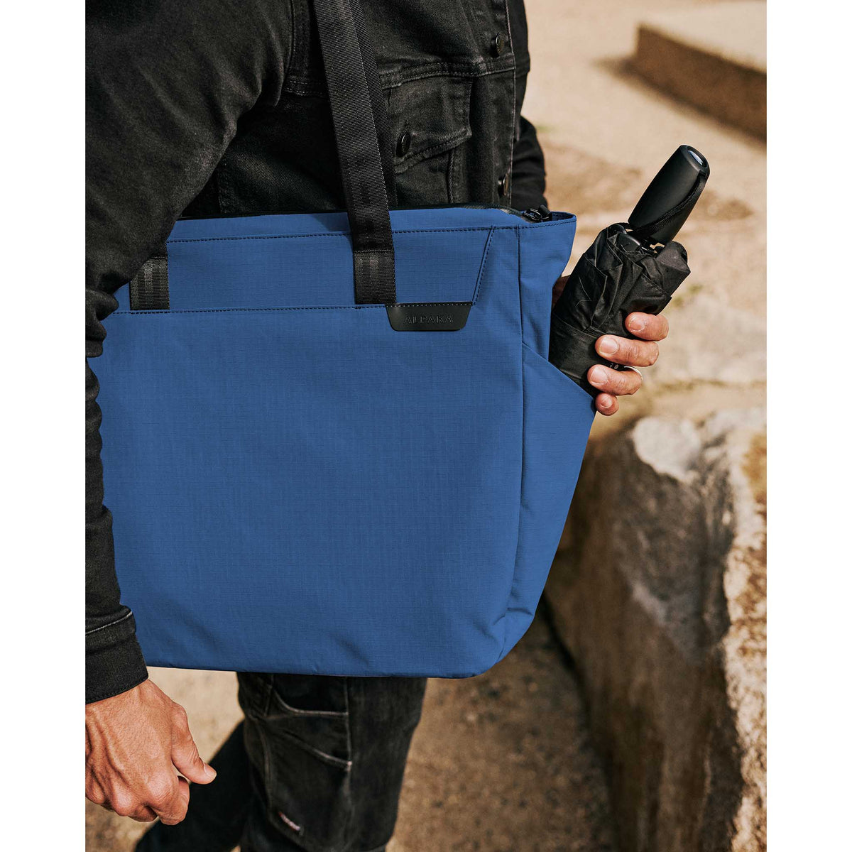 Metro Tote Alpaka AA010500618 Tote Bags One Size / Blue | Axoflux 210D