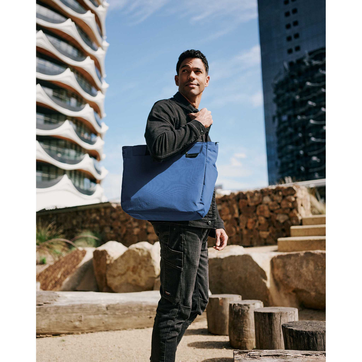 Metro Tote Alpaka AA010500618 Tote Bags One Size / Blue | Axoflux 210D