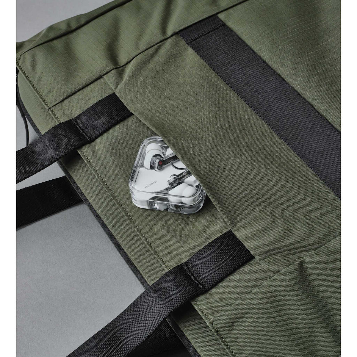 Metro Tote Alpaka AA010500518 Tote Bags One Size / Green | Axoflux 210D